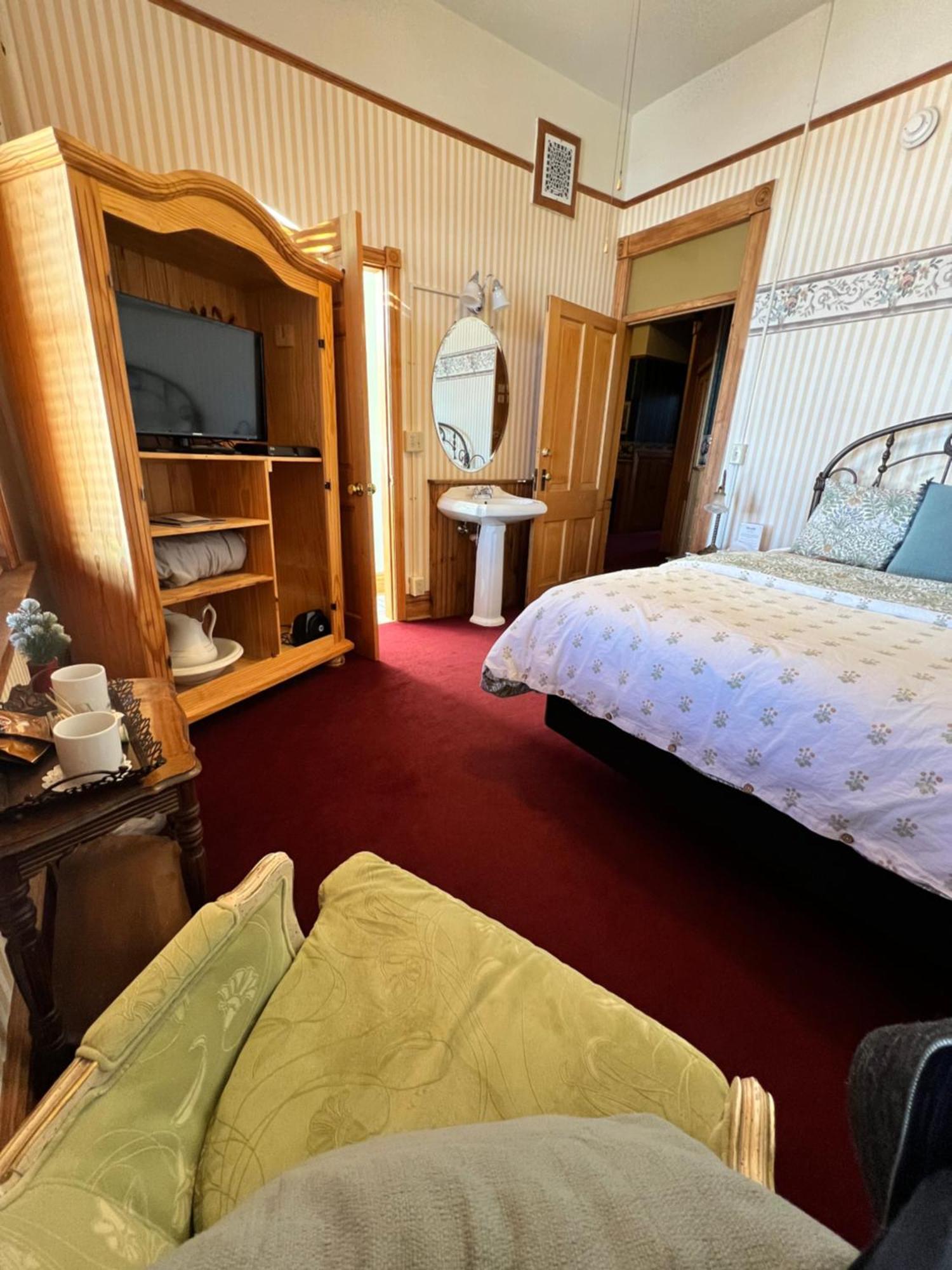Hotel St Nicholas 克里普尔克里克 外观 照片