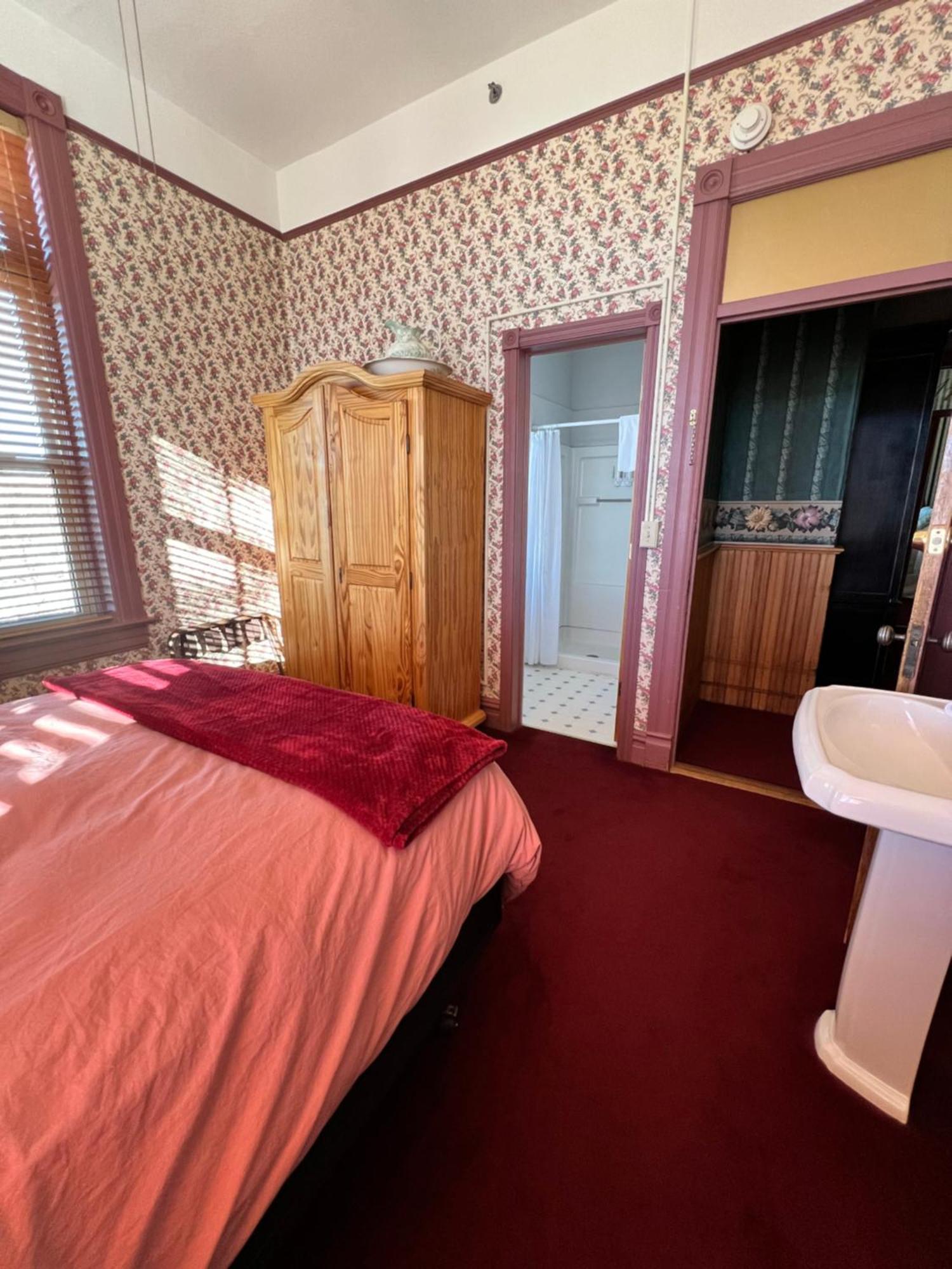 Hotel St Nicholas 克里普尔克里克 外观 照片